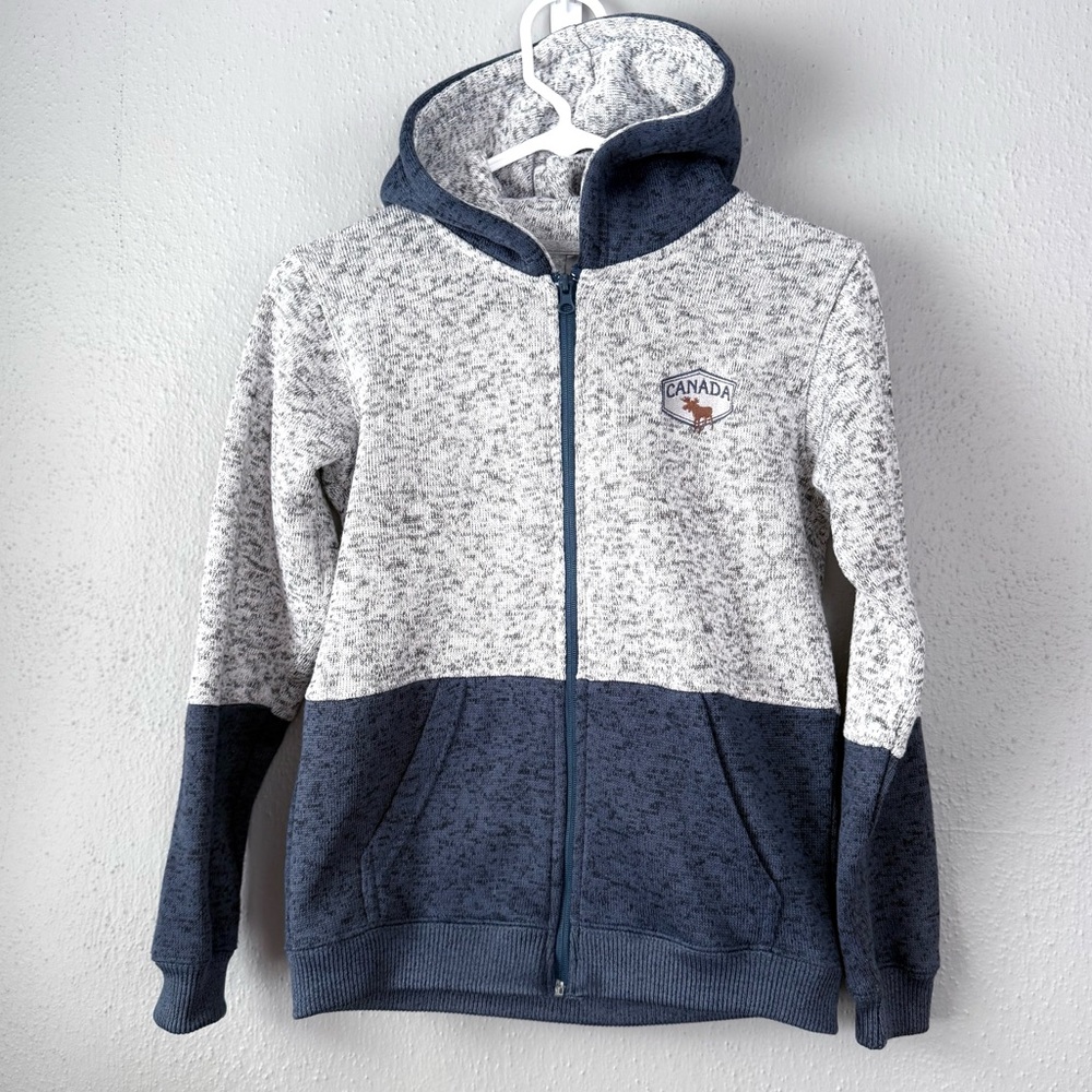 Renegade club Hoodie Zipper Front embroidered Canada and moose Size L 10-12 gray